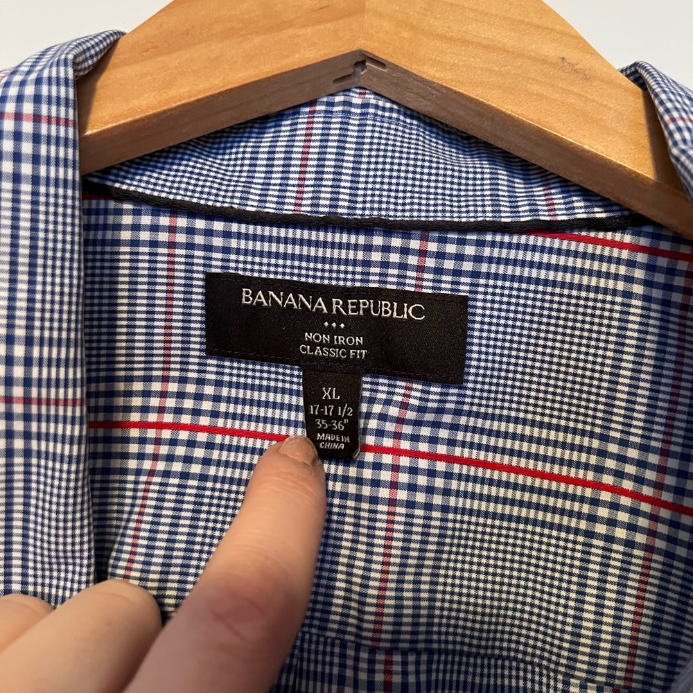 Men’s Button down - Picture 2 of 3